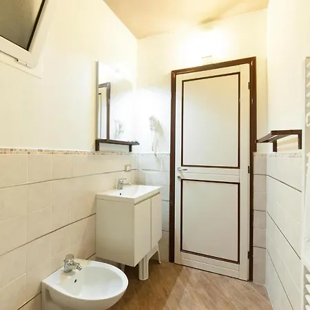 Rosa Trilo Sup Apartament Caramagna Ligure