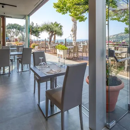 Rosa Trilo Sup Apartament Caramagna Ligure
