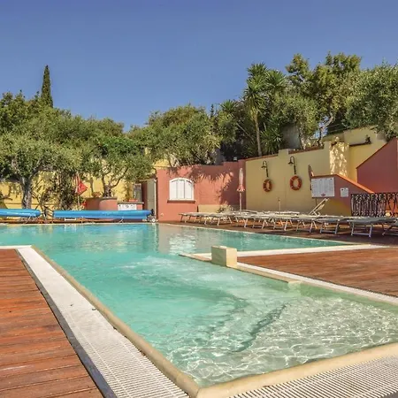 Rosa Trilo Sup Apartment Caramagna Ligure
